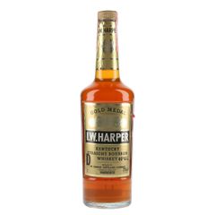 I W Harper Gold Medal / 4 Year Old / Bottled 1980s